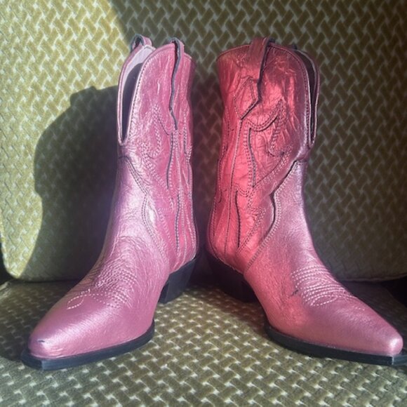 Free People Way Out West Pink Metallic Leather Cushion Ankle Cowboy Boots NEW 7 - Picture 5 of 16